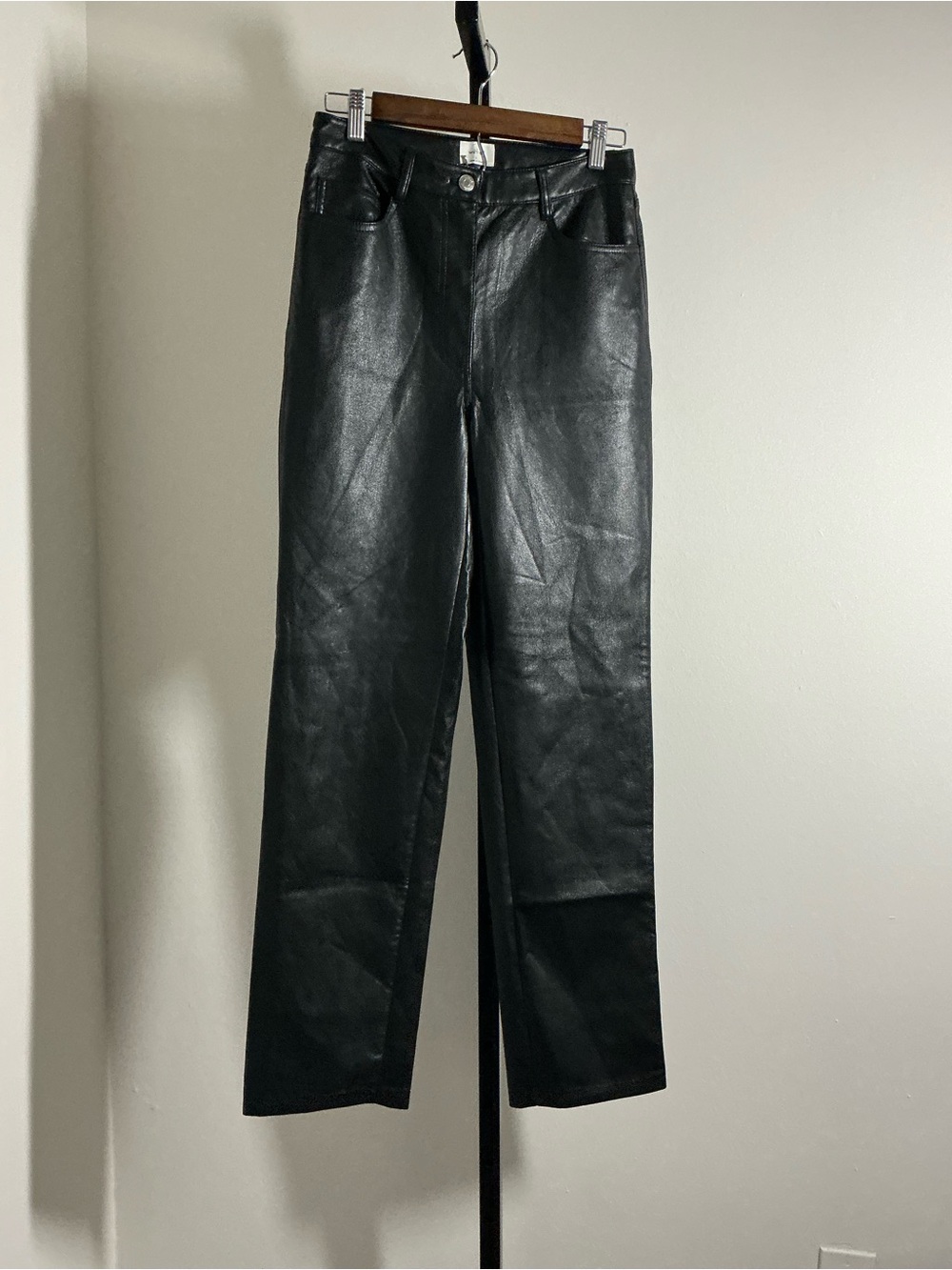 Aritzia Wilfred | High-Rise Straight-Leg Melina Vegan Leather Pants